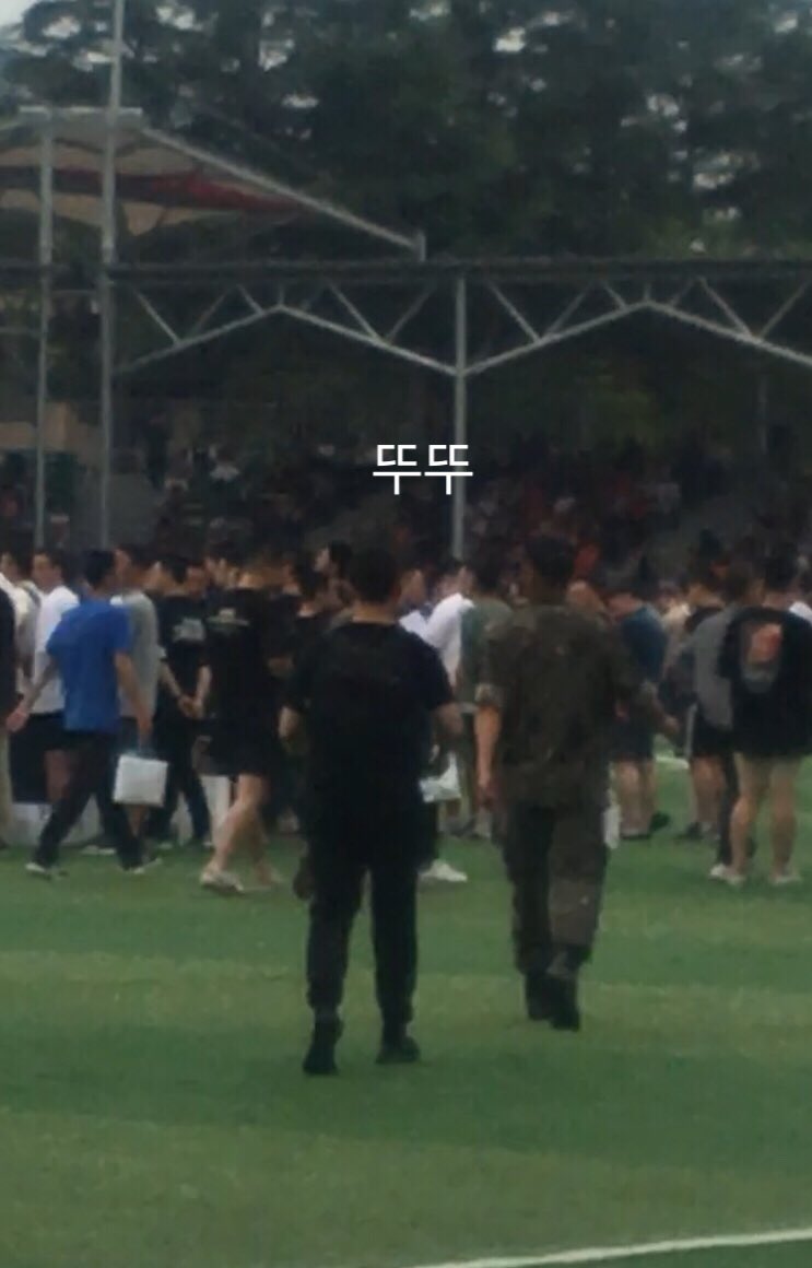 super_wll's tweet photo. ㅠㅠㅠㅠㅠㅠㅠㅠㅠㅠㅠㅠ울 경수 잘 다녀오세요ㅠㅠㅠㅠㅠ https://t.co/7735rlI54X