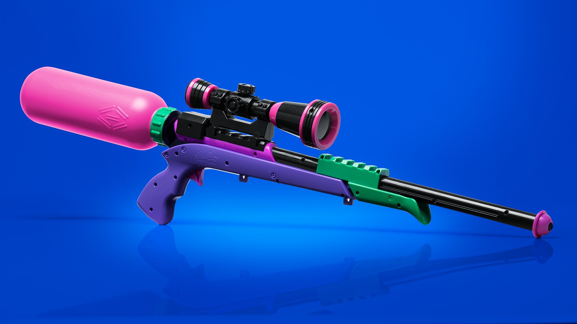 Splatoon スプラトゥーン サンアート様から スプラスコープ 型の水鉄砲が発売中だ ハンドグリップを前後に動かして加圧後 トリガーをひけば遠くまで水を射出できるぞ カラーバリエーションはネオンピンクとネオングリーンの2種類 これさえあれば Splatoon スプラトゥーン サンアート様から スプラスコープ 型の水鉄砲が発売中だ ハンドグリップを前後に動かして加圧後 トリガーをひけば遠くまで水を射出できるぞ カラーバリエーションはネオンピンクとネオングリーンの2種類 これさえあれば