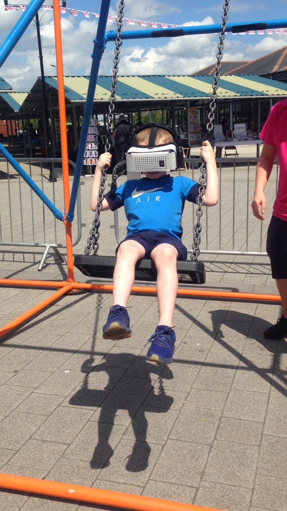 lizjane132's tweet photo. When your 5 year old thinks he was actually a jellyfish! @RightUpRStreet @MyDoncaster #100ThingsDN #iwasarealjellyfish #ineverhadnolegs #itwasreal https://t.co/akBxzCL7JI