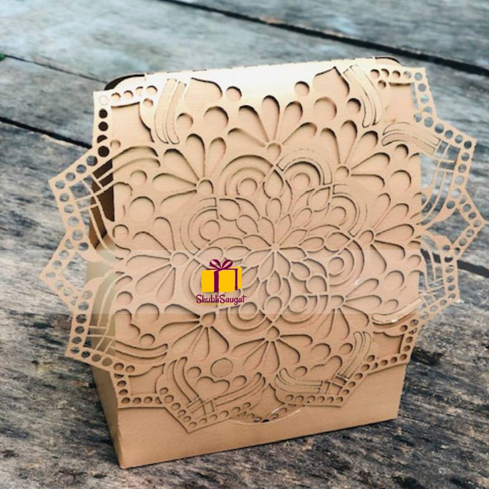 ShubhSaugat's tweet image. #weddingfavorboxes
Make your products or gift hampers look more #beautiful with these beautiful paper boxes. Size : 4*2*6 inches 

#papergiftboxes #chocolateboxes #diwaligiftboxes #corporategiftboxes #paperboxes #Lucknow #diwali2018