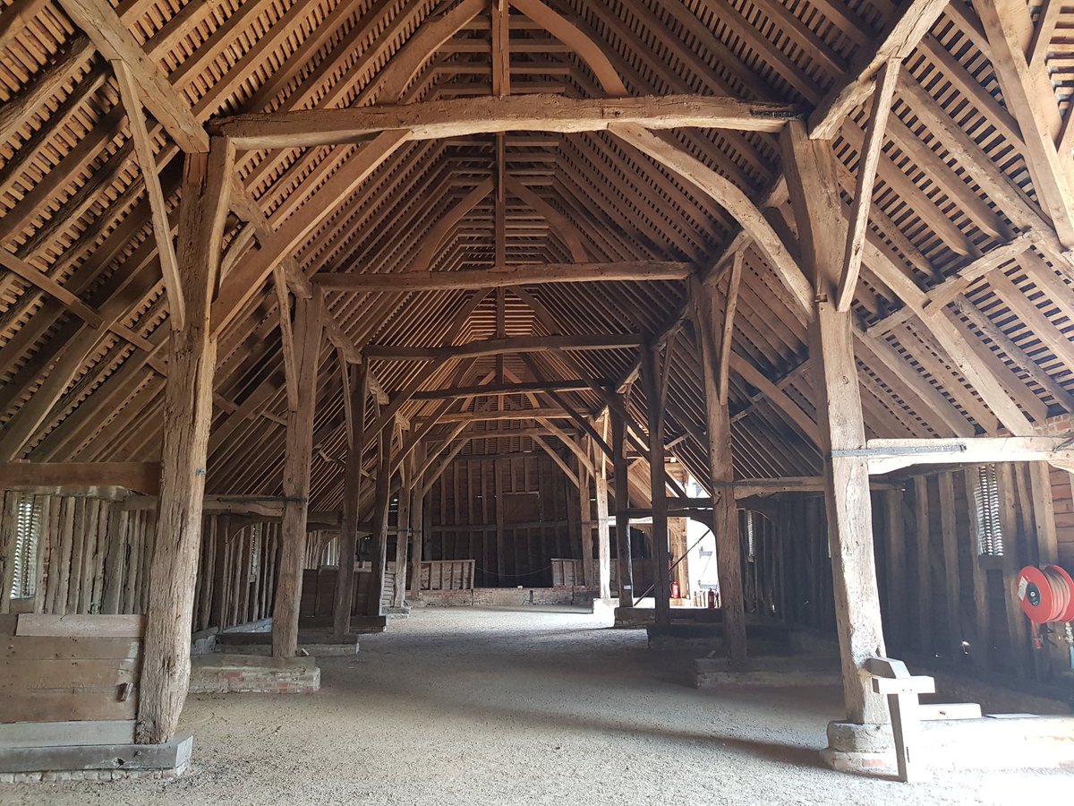 Lovely day following a <a href="/somerville_c/">Christopher Somerville</a> walk through the Essex countryside yesterday, including a visit to this beauty... #priorshallbarn <a href="/EnglishHeritage/">English Heritage</a>
