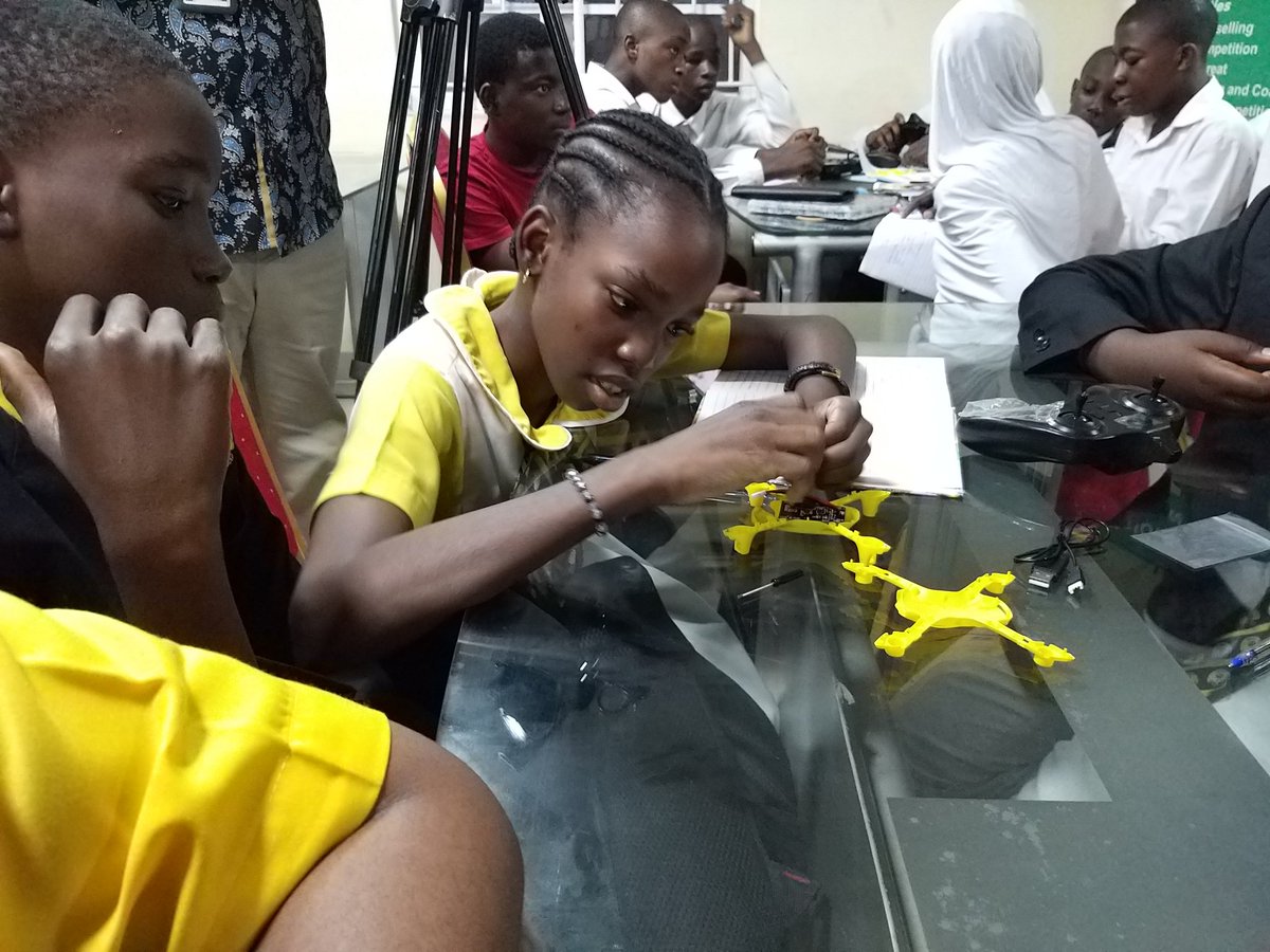 LonadekInc's tweet photo. Pictures from ongoing #STEM &amp; #Drone workshop for Students.Thank you @LonadekInc @globalairmedia  @USEmbassyAbuja @CedarSTEMHub
#technology #innovation #MondayMotivation #engineering #STEMeducation   #InformationTechnology #innovation https://t.co/gbDD240MRf