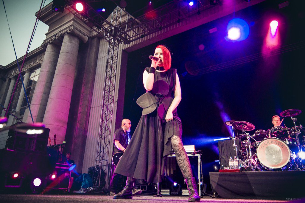 Garbage in Bucharest at Arenele Romane: a musical journey back in time magazine.overground.ro/2019/07/garbag…