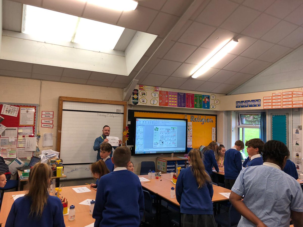 O2GuruLennySale's tweet image. Thanks for allowing us to go in and deliver a Tech Taster Session for your Year 5 and 6 classes @Parkfield we had a great time showing the kids all the tech we brought 😊 #MIDCommunity #O2InTheCommunity #MondayMotivation #O2Middleton