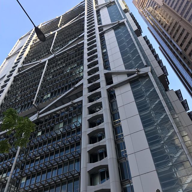 salmon_smith's tweet photo. HSBC Building, Central Hong Kong #architecture #design #instagood #globetrotter #explore https://t.co/4Z9y9NC8vk https://t.co/pUJKHlcN6M