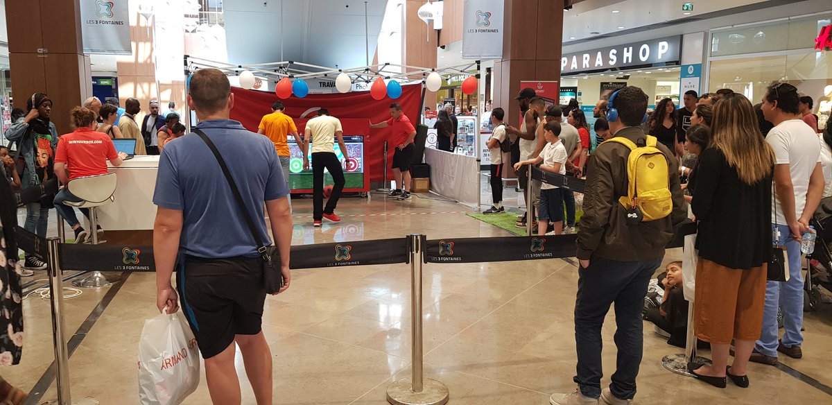 winyourbox's tweet photo. ANIMATION WINYOURBOX au centre commercial des 3 Fontaines le SAMEDI 29 JUIN
Énorme succès pour l'animation WINYOURBOX le 29 juin dernier avec plus de 200 participants sur la journée avec des cartes cadeaux offertes par le centre commercial des 3 Fontaines. 
⚽🌬️📺 https://t.co/8pidsv0Xj9