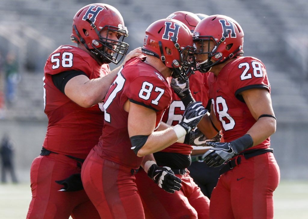 Ean6113's tweet photo. Special thanks to God and my incredible family! I could not have done it without you! @HarvardFootball https://t.co/yzNd1pxX3m