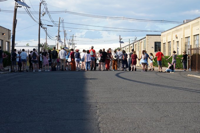 View image on Twitter