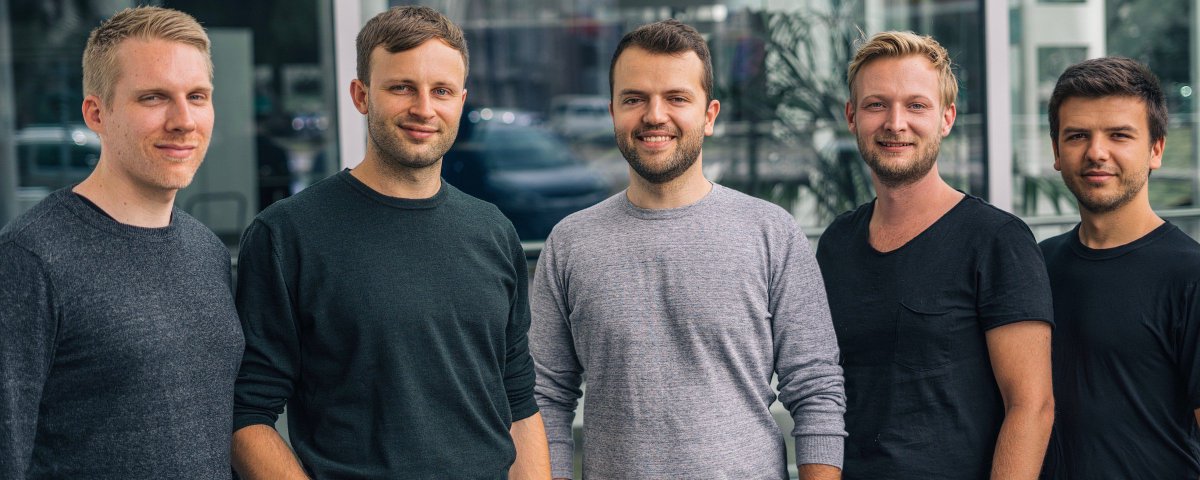 StartupVerband's tweet photo. Das @Startbase1 Startup des Monats Juli: @nevisQ_ac 💥
Intelligente Sensorbänder zur diskreten Raumanalyse! 
Gerade für 🏥 ermöglicht es dem Pflegepersonal eine Entlastung und die Gewissheit, im Notfall benachrichtigt zu werden! 
Das ganze Interview 👉🏼 https://t.co/i099BmpXCJ https://t.co/fhnbUP4T6h