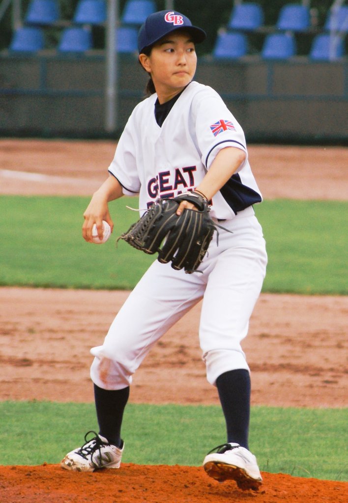 .<a href="/CoachSmith2121/">Paige Smith</a> Good spot. Just so happens we saw it too 😁. That's Laura Hirai [<a href="/LOORRRY/">laura</a>] who has represented GB playing softball AND baseball, and the <a href="/LondonMets/">London Mets</a>. Legit. 🇬🇧🦁⚾🔥🔥🔥 #OneOfOurOwn #LetsGoGB #LondonSeries