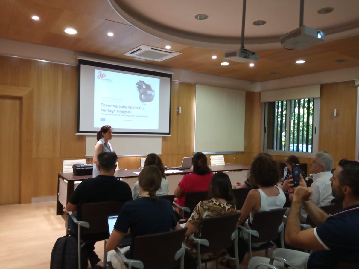 WarmestEu's tweet photo. Let's start the #seminar "Thermography applied to the heritage" with Dr. María Paz Sáez. Promoted by @BellasArtesUGR un the frame of @WarmestEu @MSCActions @EU_H2020 https://t.co/T7PfITlhUT