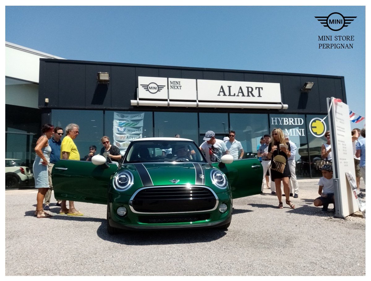 MINIPERPIGNAN's tweet image. [ HAPPY BIRTHDAY MINI ]

#60YEARS
#MiniStorePerpignan

Nous fêtions samedi l’anniversaire de l’iconique MINI, 60 ans de légende et de #GoKartFeeling !