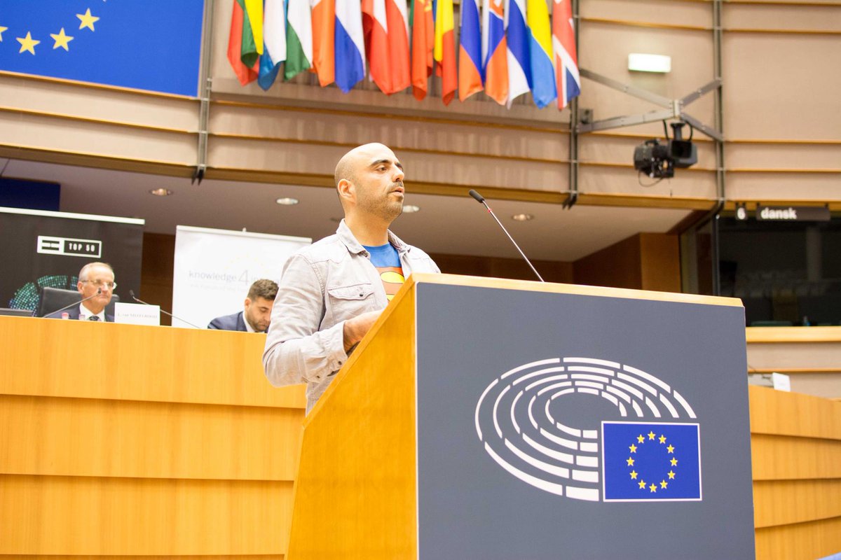 Pitch du fondateur de Team8 au Parlement européen ! 

#Team8 #startup #innovation #santé #éducation #sport #parlementeuropéen #pitch #Business #kids