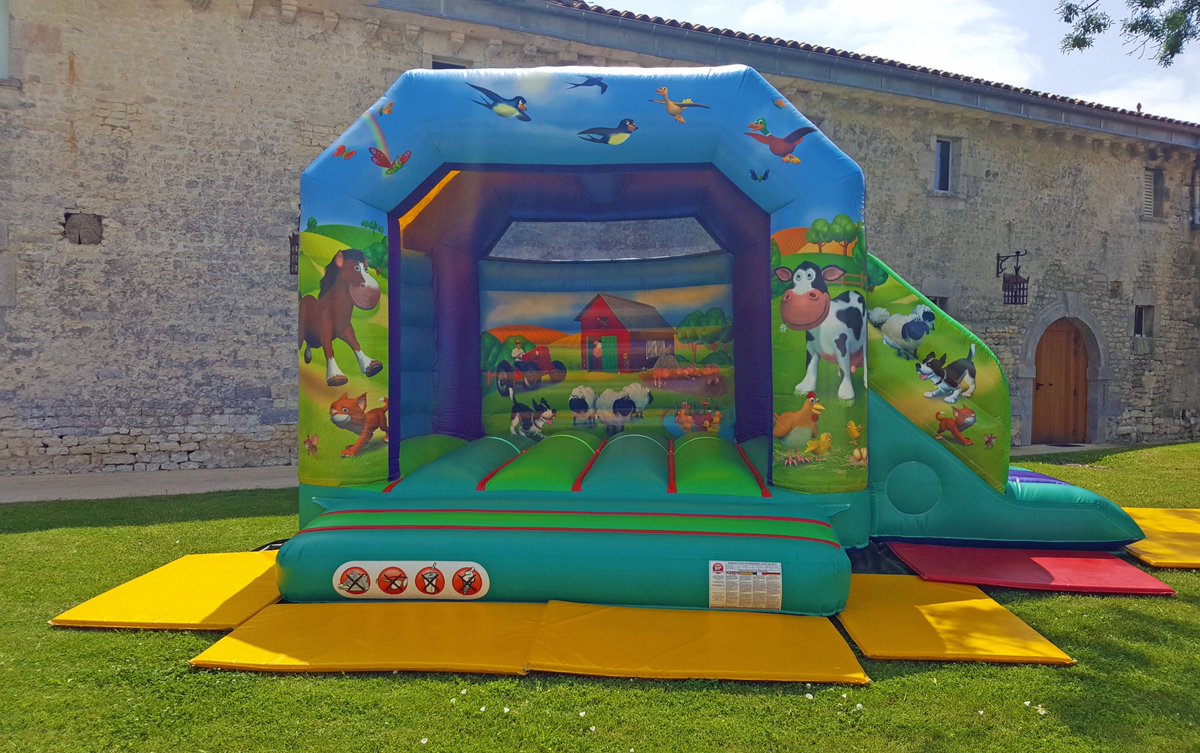 gonflables17's tweet photo. Le Châteauboggan de la Cour de Ferme à une soirée familiale d’un société...
#locationstructuregonflable #locationchateaugonflable #structuregonflable #chateaugonflable #fête #anniversaire https://t.co/GoBXuUSZGj