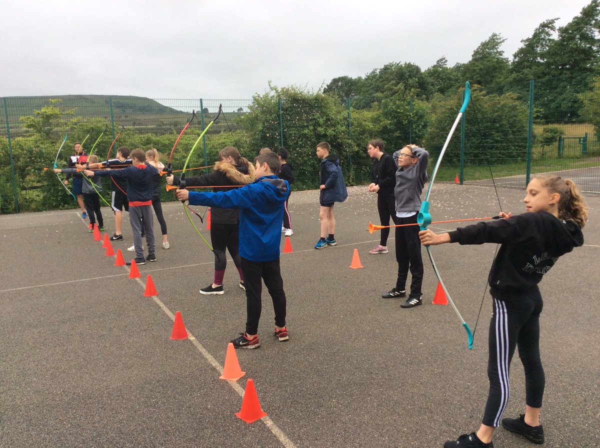 Y6MelthamMoor's tweet photo. Who’s aim is good enough to join Robin Hood’s gang? #aiminghigh #MMSport #littlejohnormaidmarrian https://t.co/cofJBtiaUT