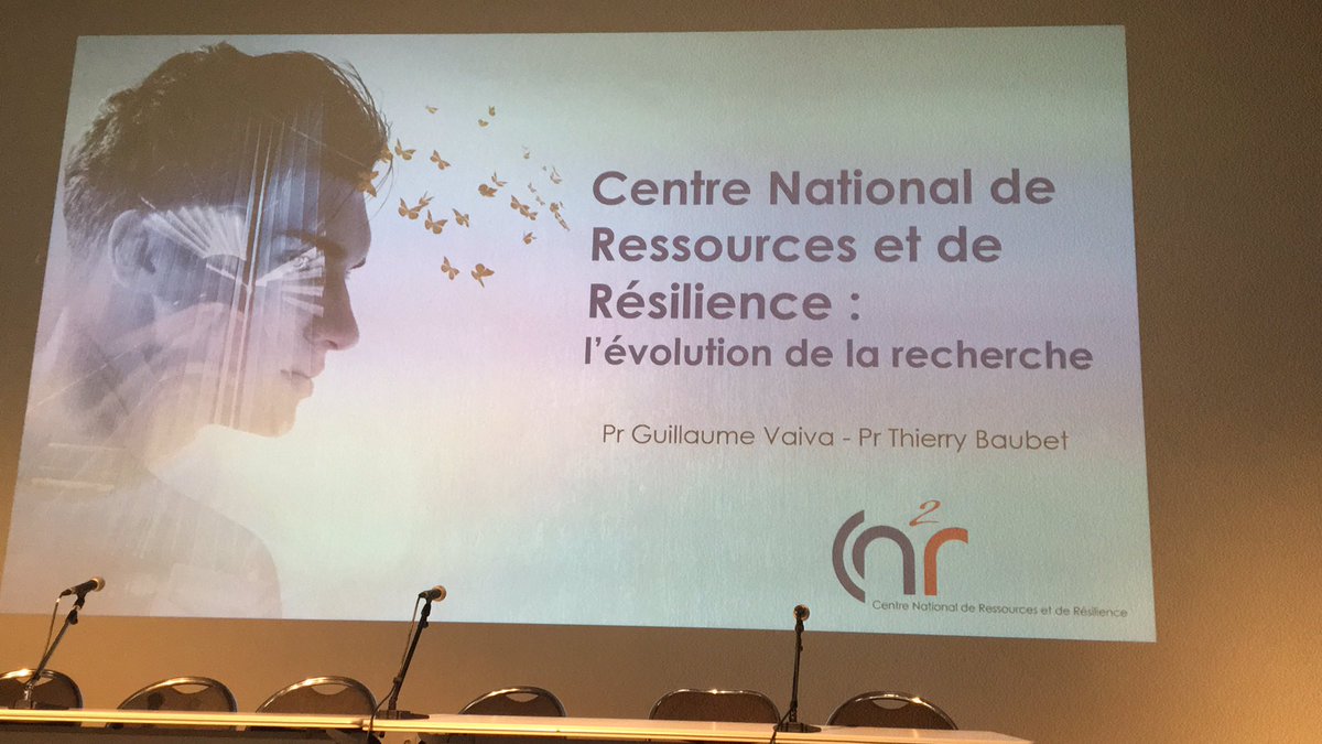 Présentation du CN2r devant 300 médecins légistes à Dijon.  Ça s’organise dans une excellente ambiance