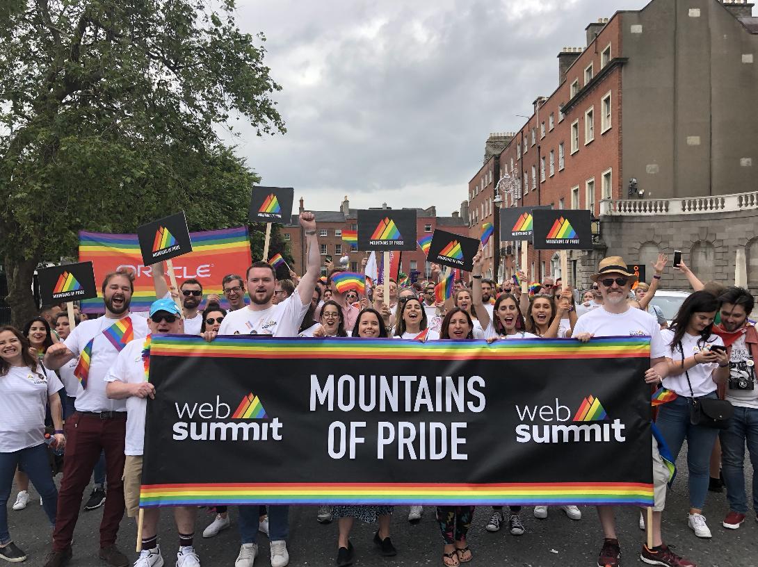 AllisonReilly18's tweet photo. Dublin Pride Parade 2019 🏳️‍🌈  WOW! WHAT. A DAY. ❤️🧡💛💚💙💜 @WebSummit https://t.co/N4q042S159