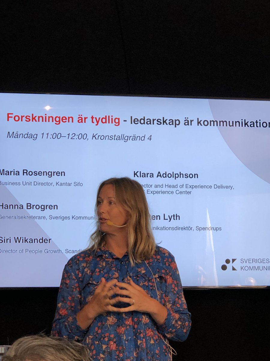 Nu gästar <a href="/klaraadolphson/">Klara Adolphson</a> Sveriges kommunikatörer och pratar om ledarskap och kommunikation.
”Chefer lägger mer tid på att ta körkort än att bli chefer”