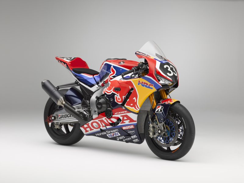 EvenMoreBikes's tweet image. Gorgeous! Check out THIS stunning Red Bull Fireblade from Honda for the Suzuka 8-Hour
@redbull @FIM_EWC @HondaUKBikes @HondaFireblade

Link to story - bit.ly/2JfKT2d

#8hour #fireblade #japan #motorcycle #race #honda #Fireblade #RedBull #Suzuka