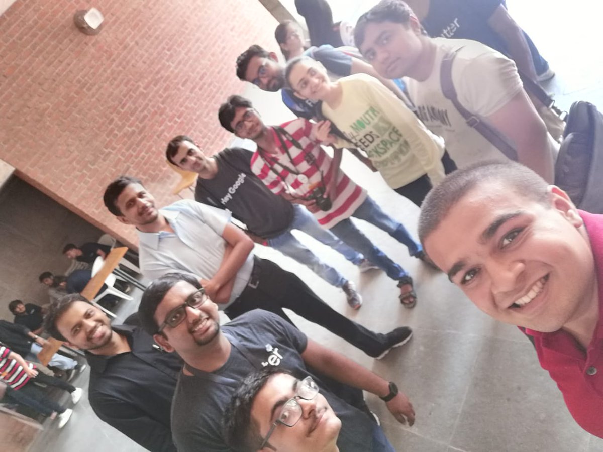 manthan_ladva's tweet photo. Team @GDGAhmedabad โค๏ธ
#FirebaseRoadshow
#gcdcahmedabad
@GCDCAhmedabad
@GoogleDevsIN
@GoogleCloud_IN
@GDGAhmedabad https://t.co/FTYeJA9lAH
