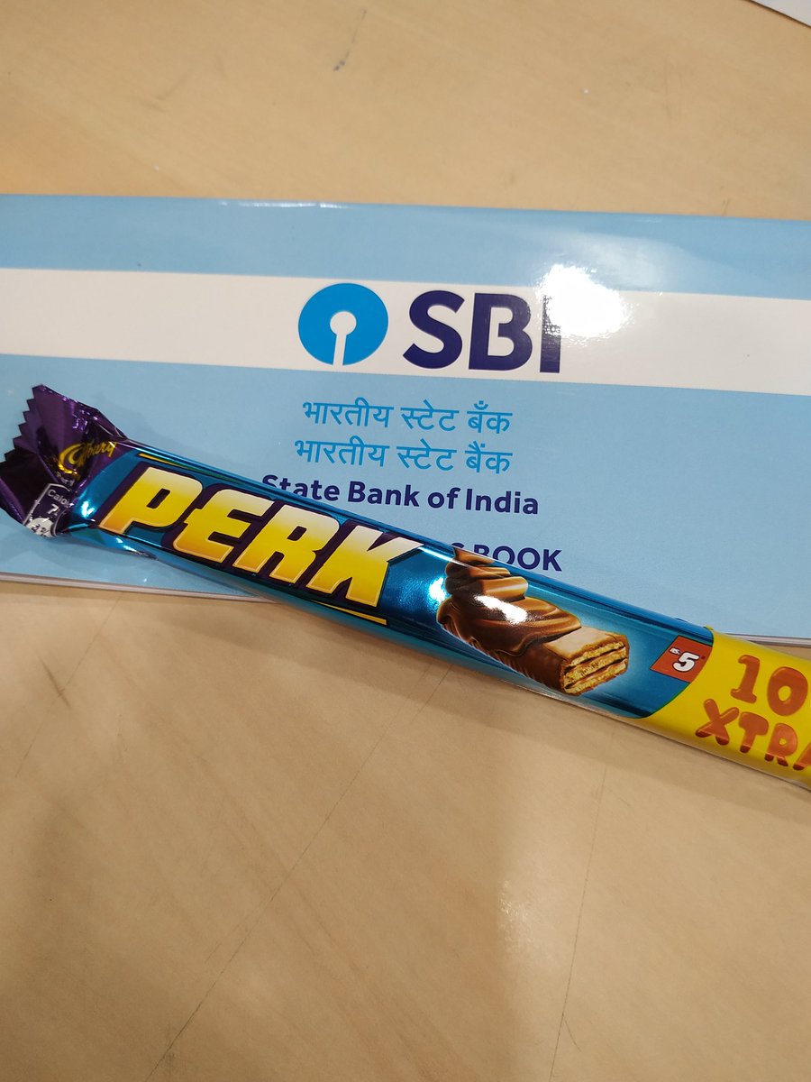 ShaguniMehta's tweet photo. @TheOfficialSBI 
Happy Birthday to State Bank Of India
We are happy to be part of your Family. 
Thank You SBI for the 🍫Chocolate
@PMOIndia @nsitharaman 
#sbibank #HappyBirthday #itssbiday #birthdaycelebrations #rajnishkumar https://t.co/1sDC3xbCbW