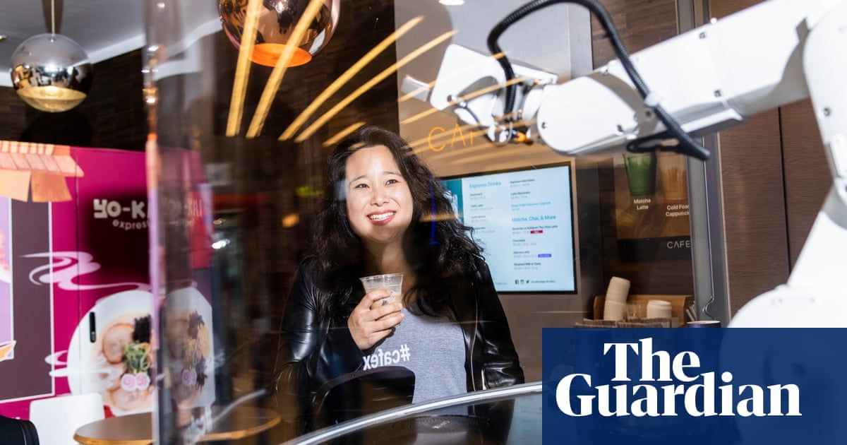 MassimilianoG73's tweet photo. I spent a day eating food cooked by robots in America's tech capital https://t.co/w2MFInYIUJ #AgTech #AgriTech #SmartFarming #InternetOfFarming #InternetOfFood https://t.co/O8TnSvlzyo