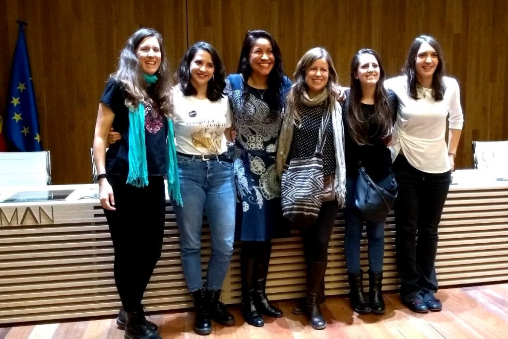 🔅Hace unas semanas participé en la mesa "Divulgadoras en la red", junto a <a href="/ProyectoArqueo/">Proyecto Arqueo</a>, <a href="/PapirosPerdidos/">Papiros Perdidos</a>, @Lara_Anes y <a href="/LURE_ARQUEO/">LURE ARQUEOLOGIA</a>. 😉

🎙 Conversamos sobre la divulgación del patrimonio en Internet y las #RedesSociales.

🎬 socialmediaeninvestigacion.com/divulgadoras-e…