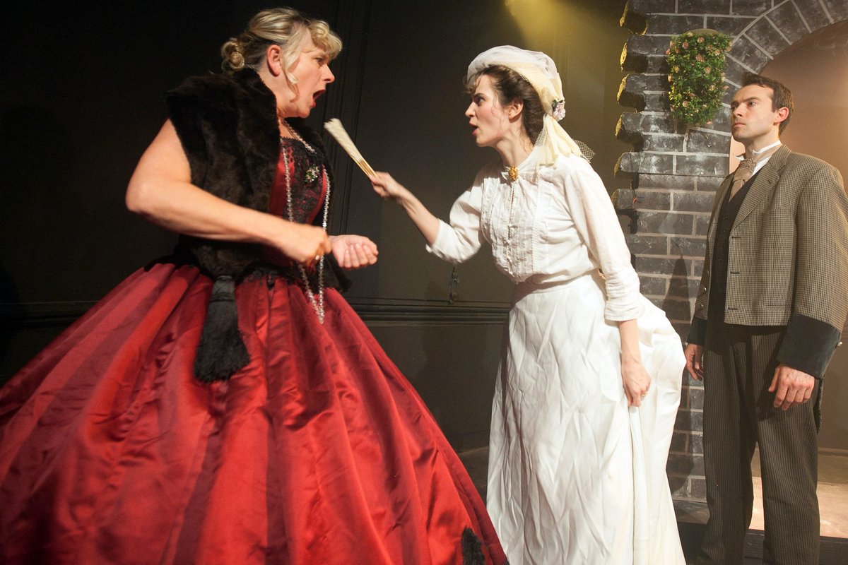 “What the hell more do you want of a night out over a pub?...  Hurry. Get round there. It’ll take your mind off Boris…” - Libby Purves, Theatre Cat

Only 5 more performances left ⭐️still a few tickets left for Friday and Saturday 🧐

<a href="/sheilabphoto/">Sheila Burnett</a> <a href="/finborough/">Finborough Theatre</a>