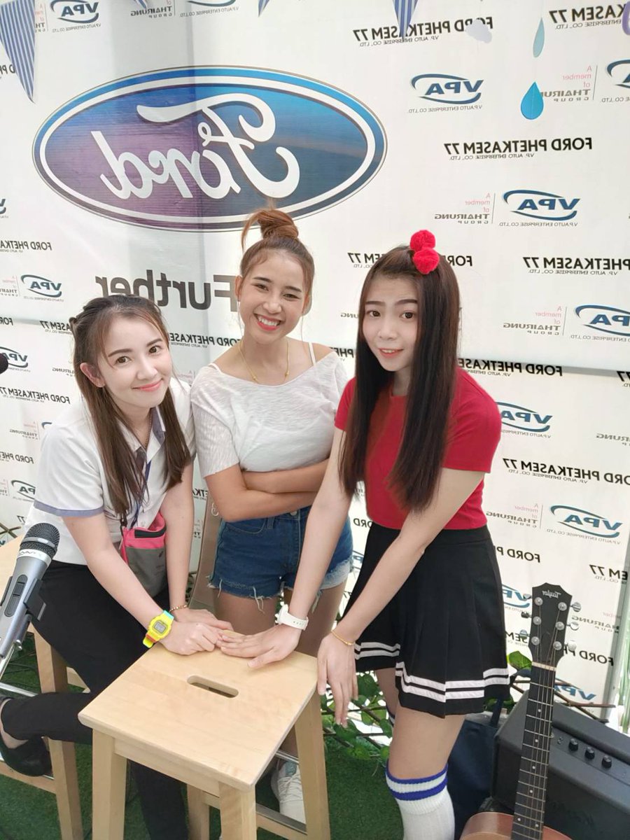 WSareesuk's tweet photo. ชอบแบบไหนก็เลือกเอา
ชอบแบบเราก็มาดิคร้าบบ 😘😚

#แคปชั่นอ่อย2019 https://t.co/GM1Yyc2ise