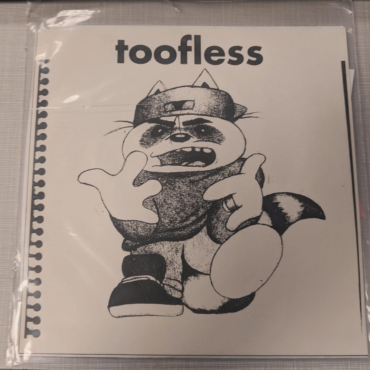 Rutgers_SCUA's tweet photo. We are loving the image on this 7" Toofless record found in the New Brunswick Music Scene Archive.

#Rutgers #RutgersLibraries #RutgersSCUA #IGLibraries #SpecialCollections #NewBrunswickMusicSceneArchive #Toofless #VinylInTheArchive https://t.co/s1kHyZ57mf