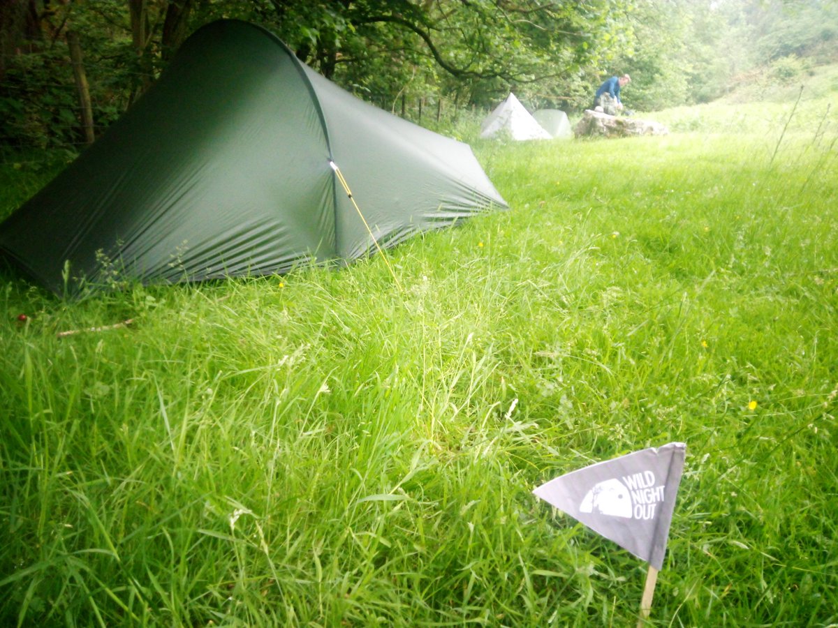 wildwalkinguk's tweet photo. Great weekend camping with my teenage children. Walking from Pontneddfechan towards the Brecon Beacons &amp; back past all the waterfalls. Nice they still want to go walking with me. https://t.co/j41kTL5BIn  #WildNightOut2019 @visitwales @ukhiking @RamblersCymru @wildnightoutuk https://t.co/iM7YzUtBfh