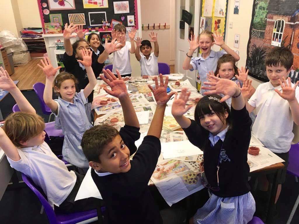 HemdeanHouseSch's tweet image. Year 4 having been going potty in their art lesson. They enjoyed making pots and religious ornaments all designed using Aztec metaphorical symbolism. 
#creativehistory #aztecdesign