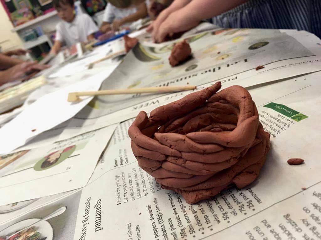 HemdeanHouseSch's tweet image. Year 4 having been going potty in their art lesson. They enjoyed making pots and religious ornaments all designed using Aztec metaphorical symbolism. 
#creativehistory #aztecdesign