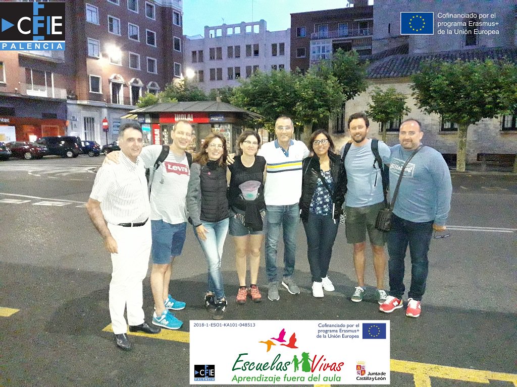 CFIE_PALENCIA's tweet photo. Hoy 7 docentes de los colegios de Grijota, Paredes de Nava, Fuentes de Nava y Villada, viajan a Escocia para formarse proyecto #EscuelasVivas  #ErasmusPlus ErasmusPlusSEPIE. #formaciónCyL #internacionalizaCyL  @sepiegob @coleparedes @ColeVillada @Ceipsa @5ESPIGAS https://t.co/pCSFUH3nmW