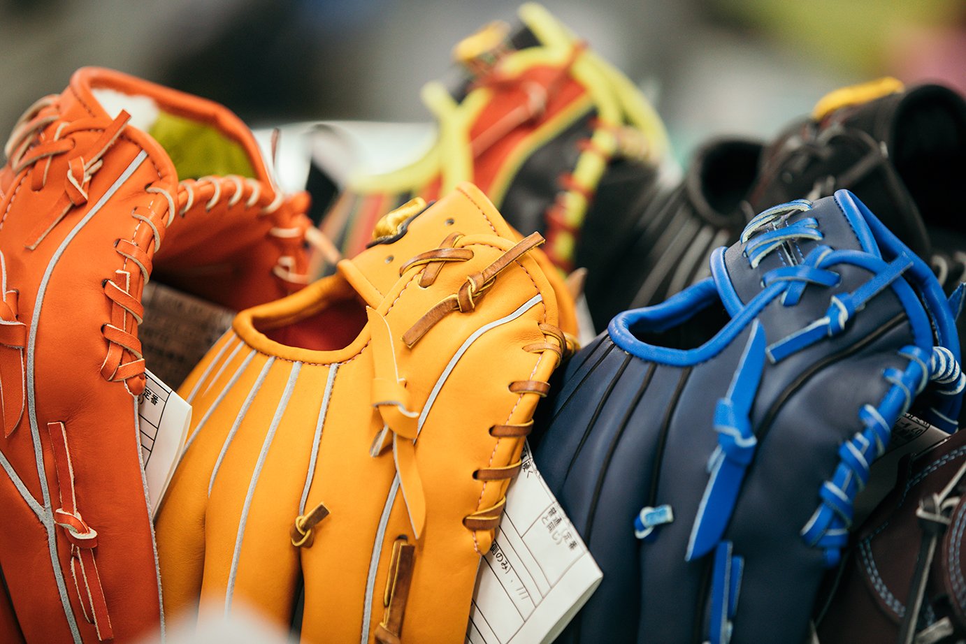 Twitter 上的 Mizuno Osaka 8 1 木 ミズノ野球グラブ工場見学ツアー募集開始 契約プロ選手のグラブを製作しているミズノテクニクス波賀工場を親子で見学する大人気ツアー 夏休みの 自由研究 にもおススメ グラブつくり体験もできる 詳細 ご予約はリンクを