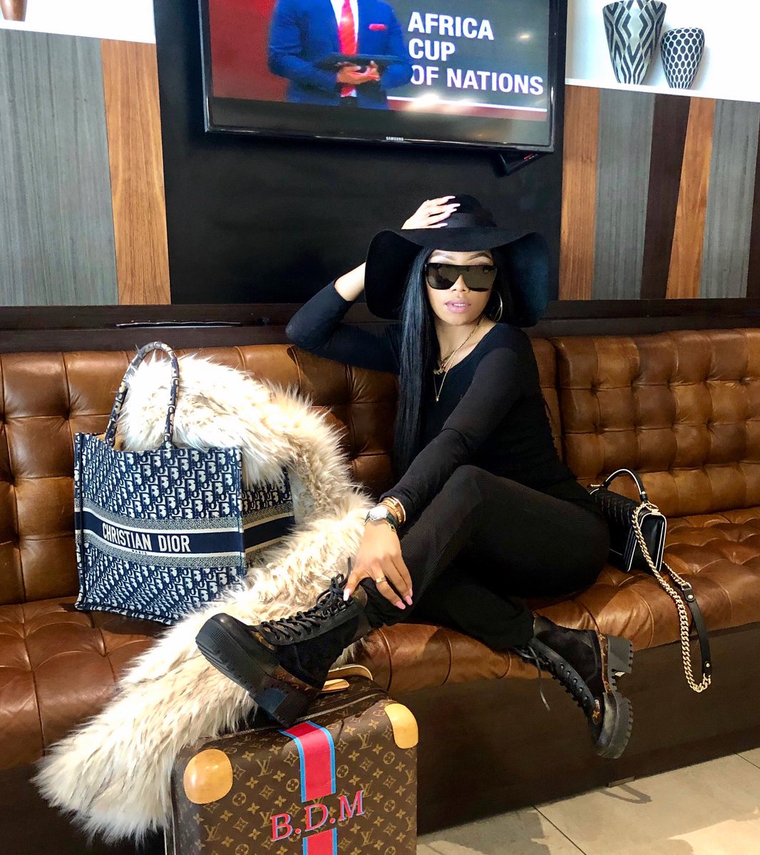 Bonang's tweet image. Let’s go!! 🏝✈️😊🇿🇦💕