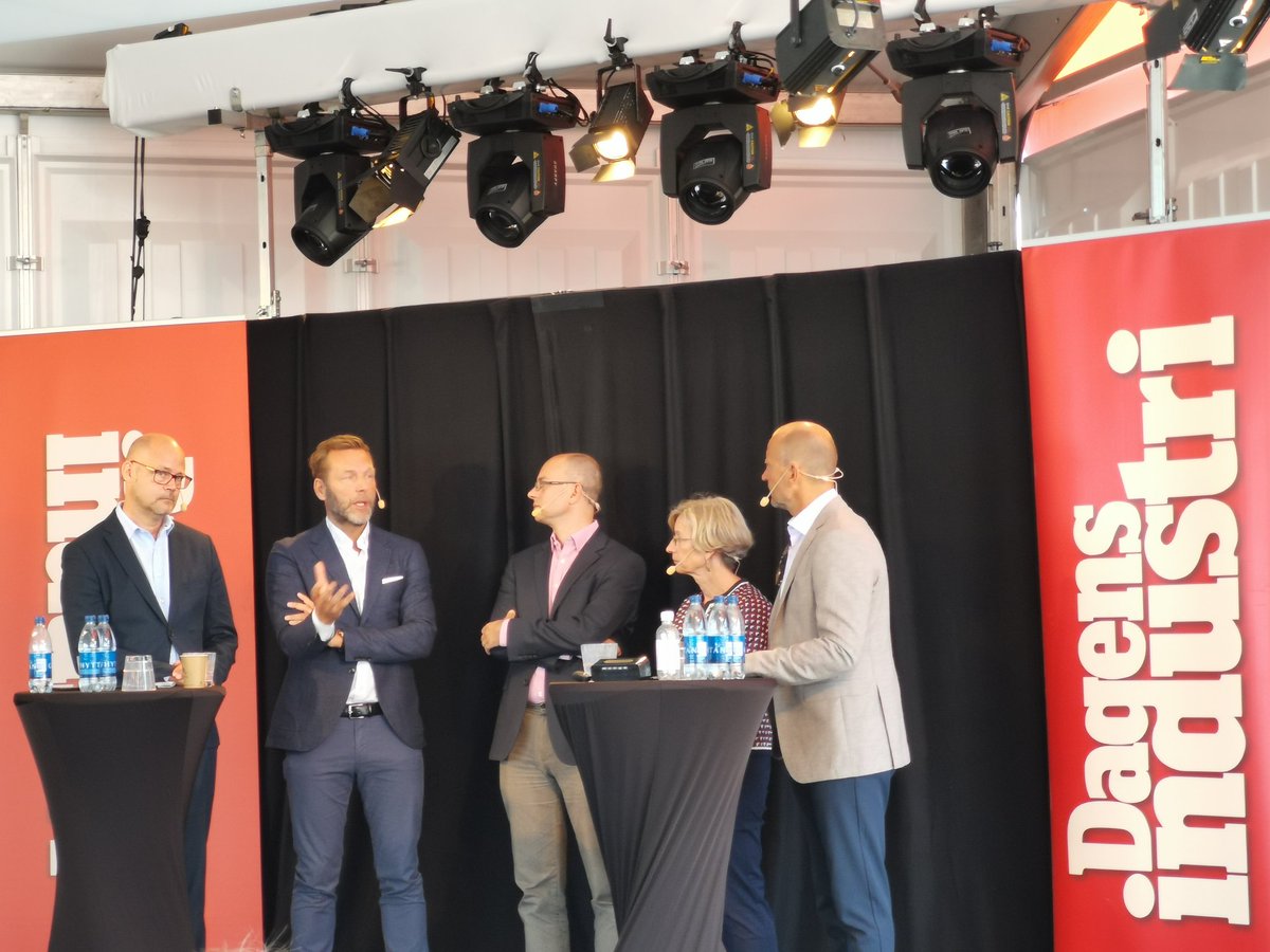 Johan lyfter att det finns en klyfta mellan företag som fokuserar på hållbarhet och de som inte fokuserar på detta. Det är 2019 och ingen kommer vilja investera i sistnämnda. Där behöver dem företagen vakna upp. #Almedalen #almedalen2019