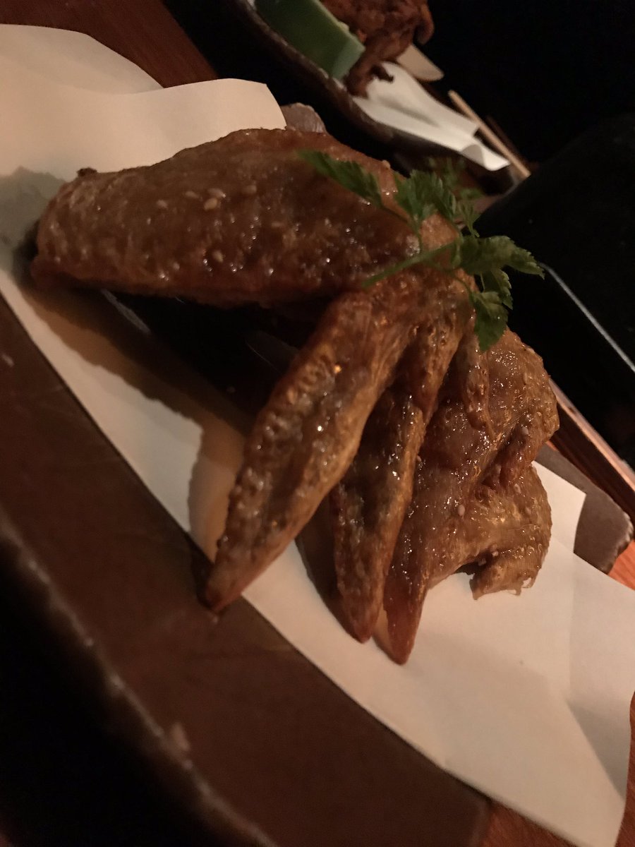 Far_East258's tweet photo. 名物食べに来た、美味しいです😳 https://t.co/Q1hd4iszU5