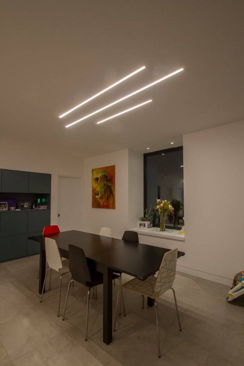 For kitchen lighting why not try something different... like this contemporary installation where lines of light with plaster in finish create a unique feel and look. Using unique profiles from Kazzar Lighting, the creative opportunities are endless! #kitchen #interior #lighting