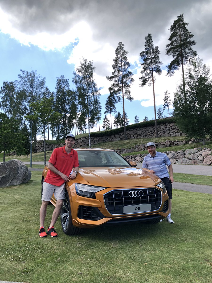 Petteri Koponen (@koponenpetteri) on Twitter photo Hieno päivä! Joukkue ja seura ois voinu olla parempi. <a href="/LKomarov/">Leo Komarov</a> koittii ottaa repparii mut ei riittäny #KoponenInvitational2019 @audifinland <a href="/kisakallio/">Kisakallio</a> Hieno päivä! Joukkue ja seura ois voinu olla parempi. <a href="/LKomarov/">Leo Komarov</a> koittii ottaa repparii mut ei riittäny #KoponenInvitational2019 @audifinland <a href="/kisakallio/">Kisakallio</a>