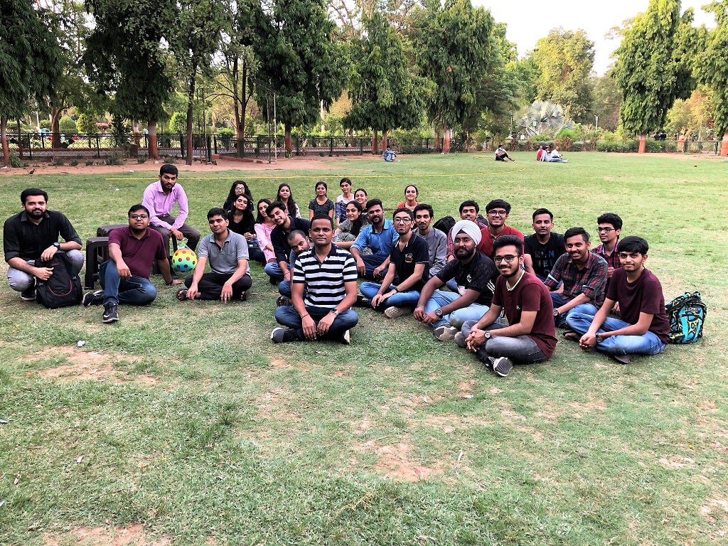 AtliQTech's tweet photo. We firmly believe in the saying that "If You Want To Go Fast, Go Alone. If You Want To Go Far, Go Together."
Togetherness is our strength!
Recently we went for a fun session along with outdoor activities and enjoyed together as a team.
#Infobizzs #Activities #Fun https://t.co/G9qbEb6Zws