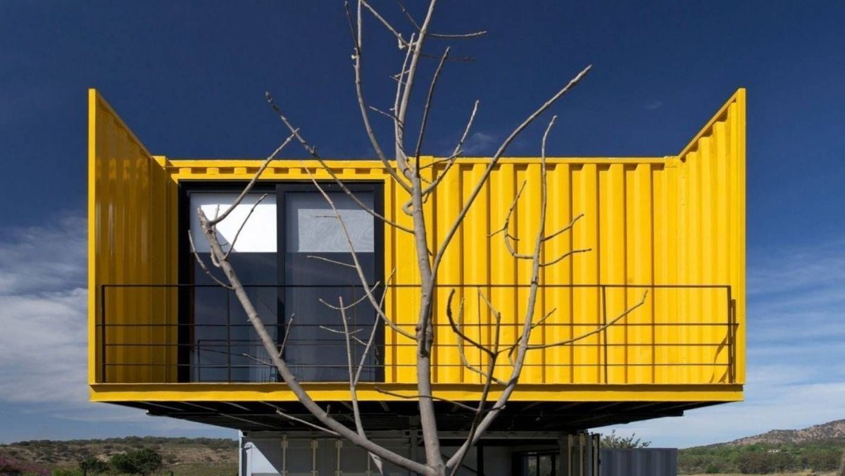 Some shipping container conversions to love, here...! #container #containerconversion buff.ly/2WRNJPJ