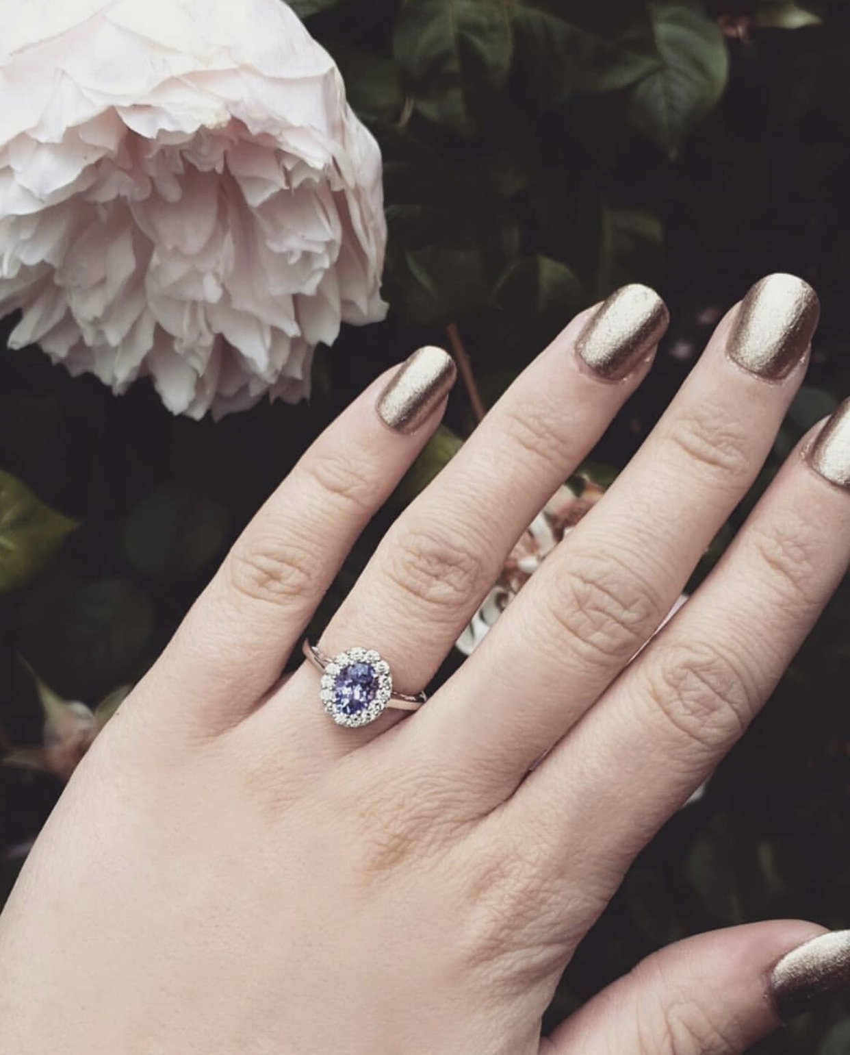 F.Hinds Jewellers on X There s no rule that says you can only have diamonds in your engagement ring. You can choose any gemstone you like. The newly engaged Becks loves her breathtaking