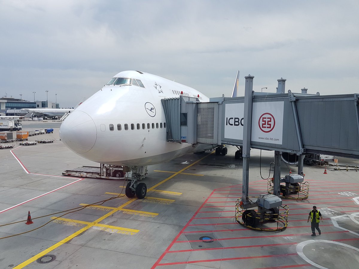 FVerreist's tweet photo. And here we go. This plane will take me to #Vancouver. #Canada, here I come!
#travel #TravelDiaries #sightseeing #vacation #holiday https://t.co/fcR8IYW6Mh