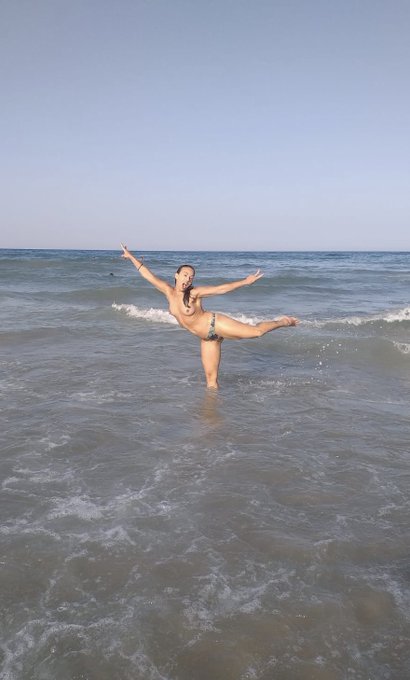 As&iacute; de bien me lo paso &ldquo; playa arenales &ldquo; 🏖☀️ https://t.co/PymIcMlE35