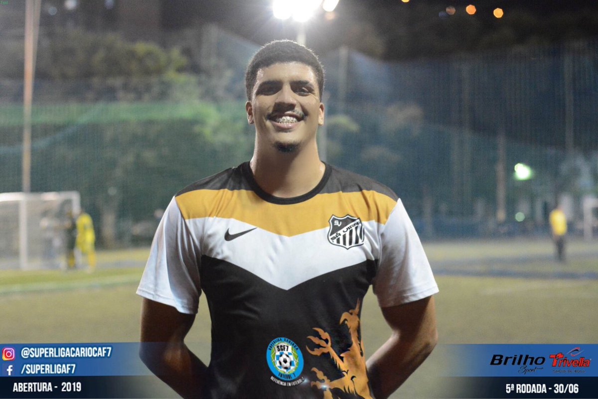 calassarashow10's tweet photo. No jogo de ontem, vencemos mais uma, Savi 2 x 0 Chiqueiro, pude ajudar a equipe com um gol, fui eleito melhor da partida e glória a Deus seguimos 100% no campeonato, rumo ao título!! #AvanteSavi #EmBuscaDoCaneco ⚽️🏆🔥👀 https://t.co/vGNBnLRccg