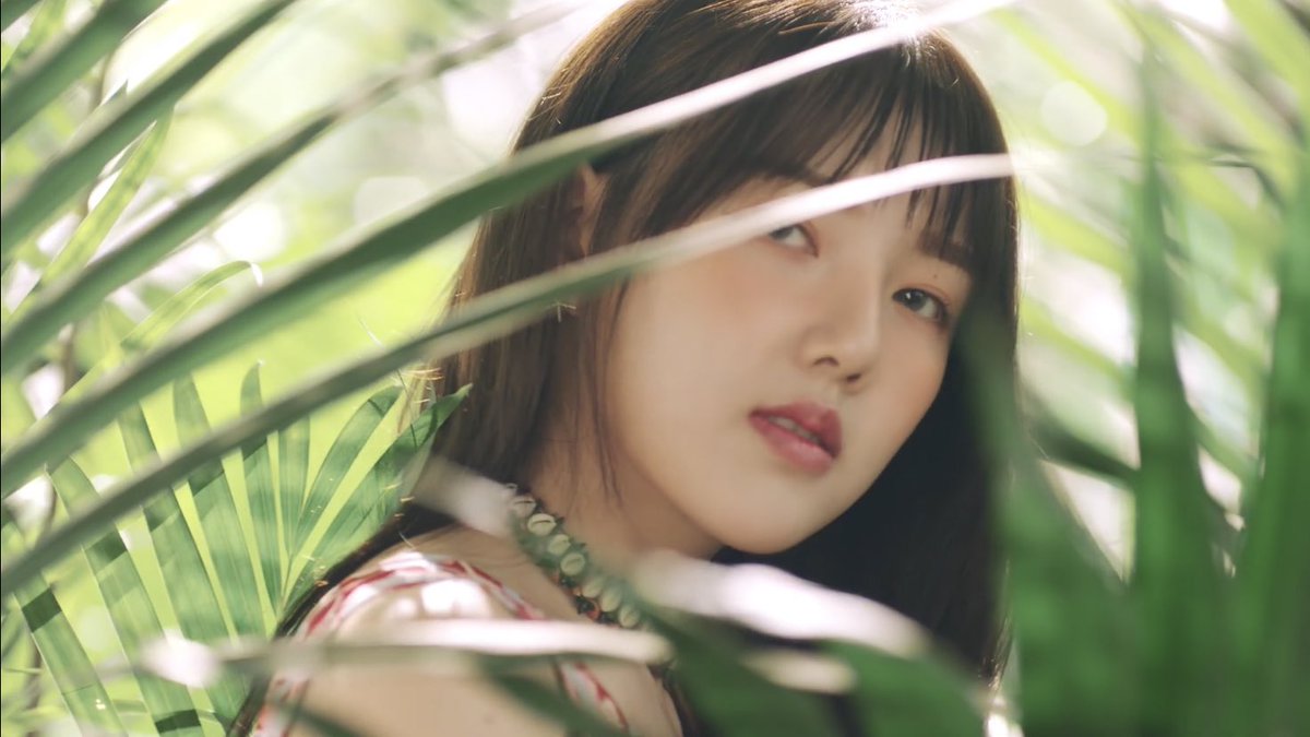 #예린 🌵 screencaps ♥︎ fever mv
