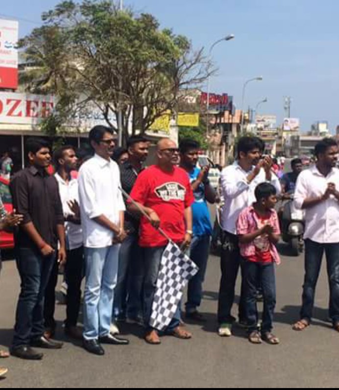 ShouldersManic1's tweet photo. @vp_offl sir You only #starts our mission #Eye ambassador rally in #besant nagar #our shoulders foundation #February 2016 Now am in TV shows #Nama ooru hero #SunTV program sir, Thanks alot for your #wonderful supports at the start https://t.co/BvOrppAGcu https://t.co/AyTgDjkyqq