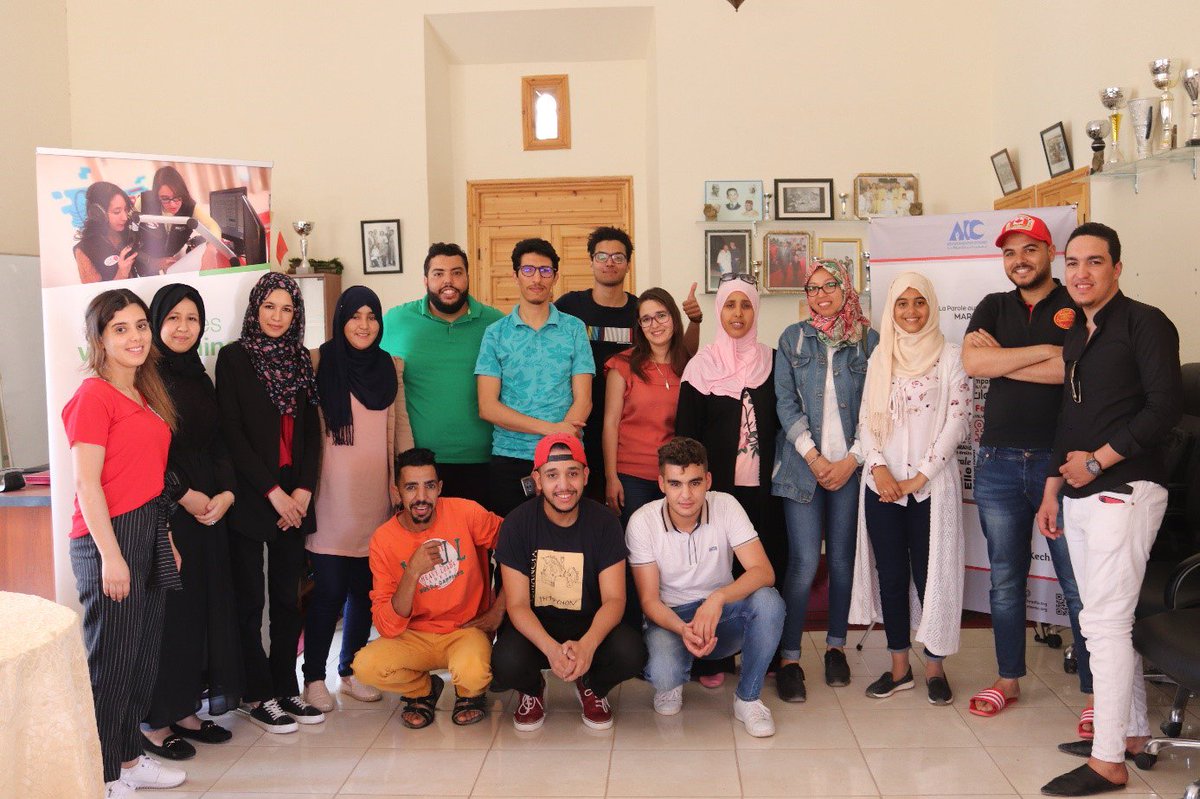 melindatrochu's tweet photo. Échos des voix féminines : diffusion des premières émissions "Timgharine" ("femmes" en langue amazigh) et "Moubadarat-Nissaiya" ("initiatives féminines" en arabe) @CFImedias @kechradioorg @fmas_officiel #AIC #SadaAswatNissaa https://t.co/1b2XxVrKF2 https://t.co/eT63fgXagJ