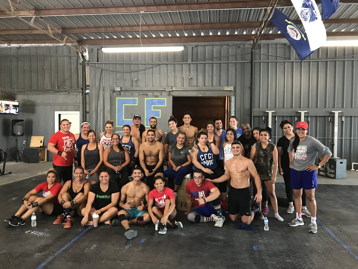 CFGV_'s tweet photo. We will be having a wod in celebration of 4th of July 🇺🇸 open to the community Thursday at 9:30am and will be having a hot dog bbq afterwards 🇺🇸🌭 https://t.co/1n2KturNU7